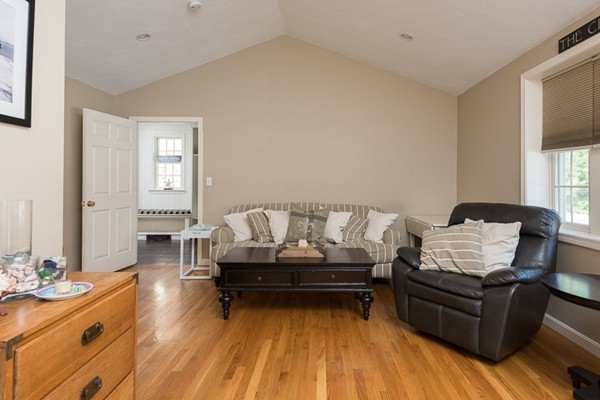 19 Sims Road Quincy, MA 02170 - Photo 5 of 26 Gallery Image 5