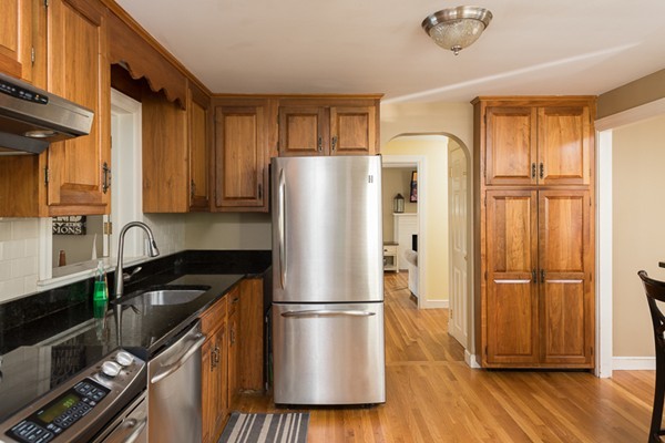 19 Sims Road Quincy, MA 02170 - Photo 7 of 26 Gallery Image 7