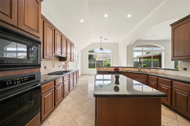 $929,500 | 5407 Oakville Court, Sugar Land, TX 77479