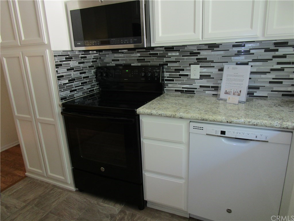 1801 St John Road, Unit 40B Seal Beach, CA 90740 - Photo 14 of 37