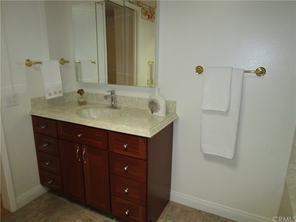 1801 St John Road, Unit 40B Seal Beach, CA 90740 - Photo 26 of 37