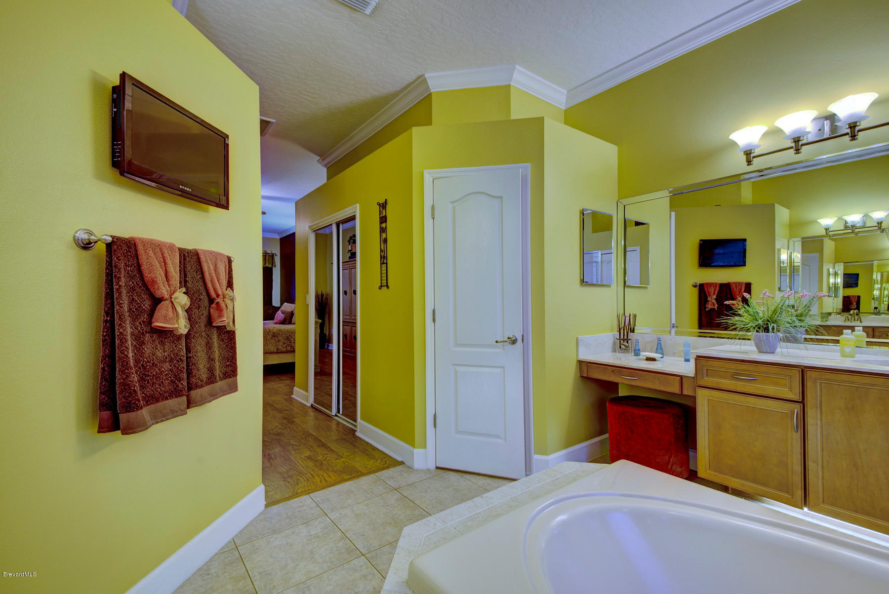 3965 Waterford Drive Rockledge, FL 32955 - Photo 21 of 50 Master Her Vanity