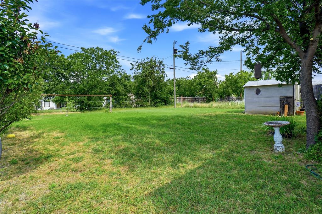 904 South Perrin Street Decatur, TX 76234 - Photo 24 of 31