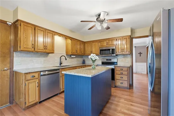 $435,000 | 1100 Wellington Way, Liberty, MO 64068