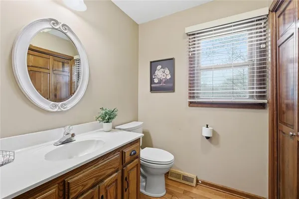 $435,000 | 1100 Wellington Way, Liberty, MO 64068