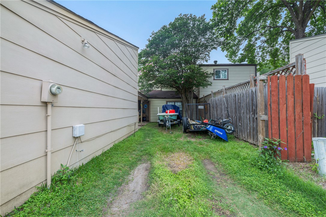 909 Westview Street Bryan, TX 77802 - Photo 24 of 25
