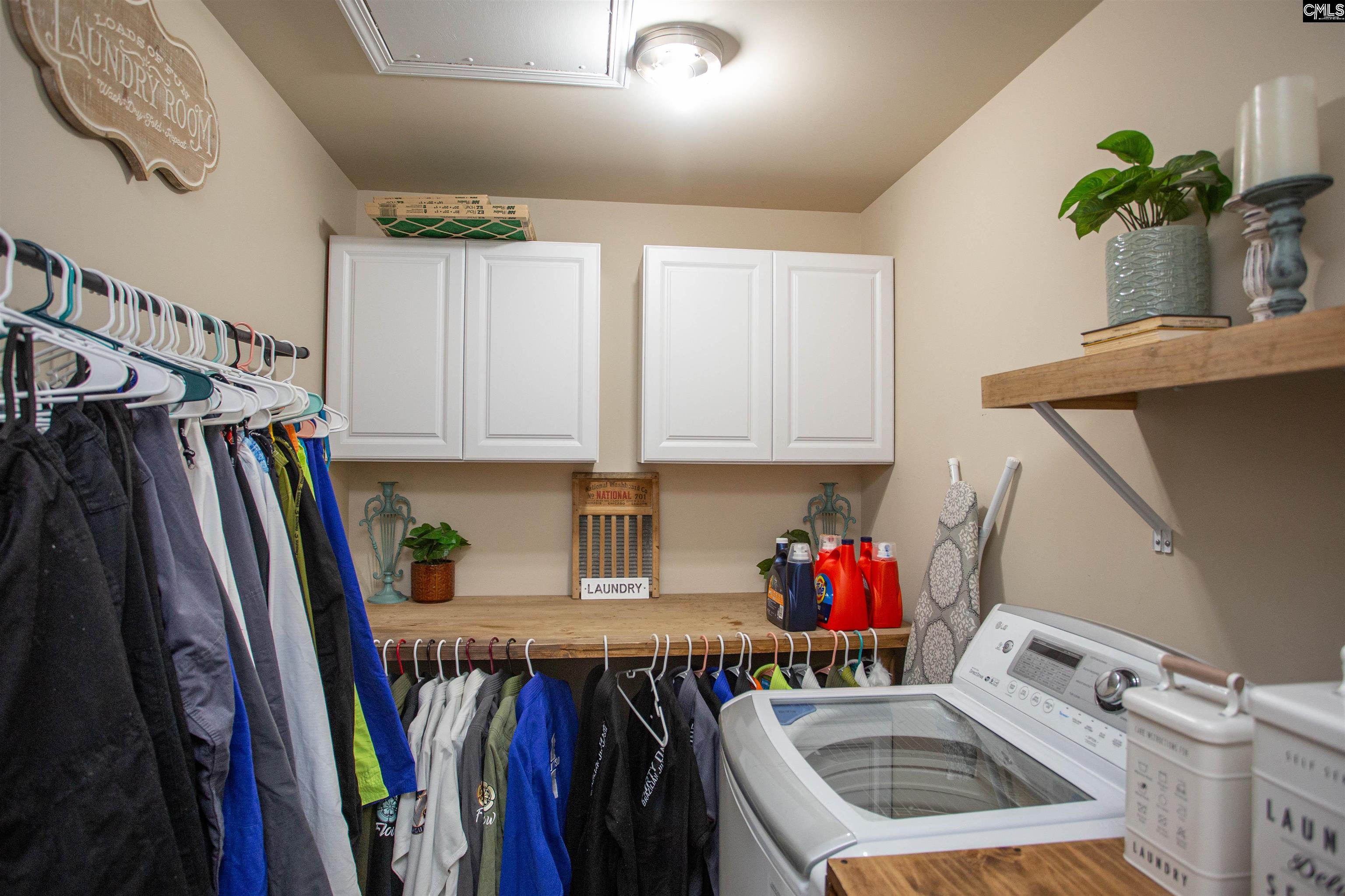 7 Templand Court Elgin, SC 29045 - Photo 27 of 47 a utility room with cabinets