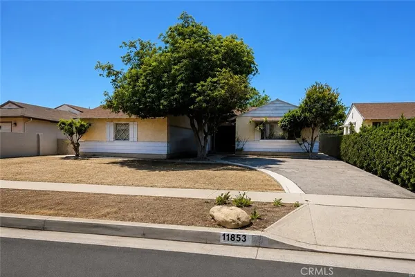 $824,999 | 11853 Fellows Avenue, San Fernando, CA 91340