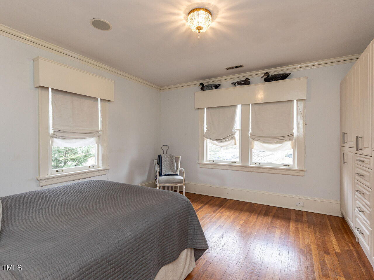 2607 Fairview Road Raleigh, NC 27608 - Photo 34 of 49 034-1280x960-bedroom-3