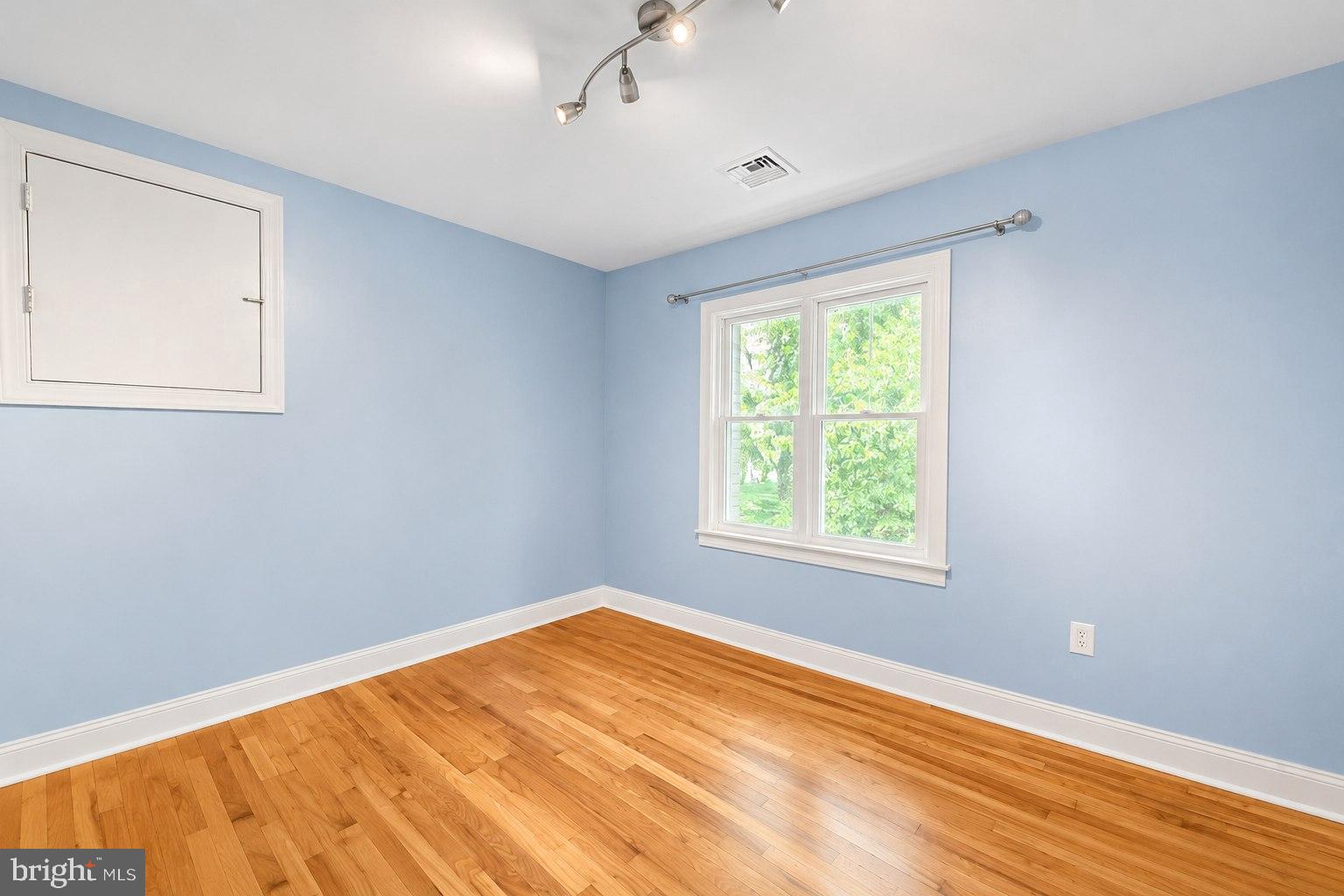 947 Cherry Hill Road Princeton, NJ 08540 - Photo 29 of 38