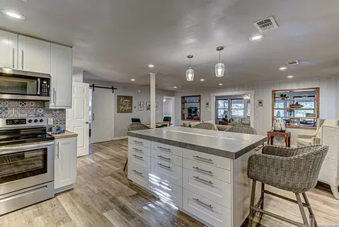 $1,525,000 | 2632 Williams Lakeshore, Kingsland, TX 78639