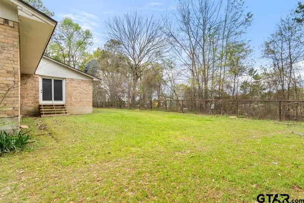 $169,900 | 14832 Farm To Market Road 2661, Flint, TX 75762