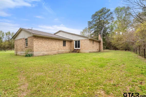 $169,900 | 14832 Farm To Market Road 2661, Flint, TX 75762