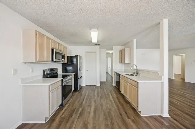 $300,000 | 1438 Stewart Drive, Rockwall, TX 75032