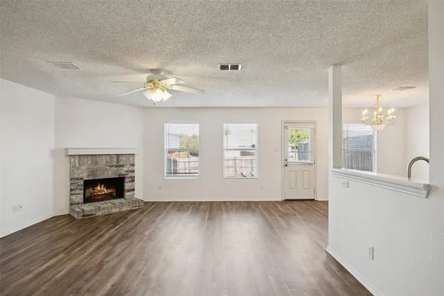 $300,000 | 1438 Stewart Drive, Rockwall, TX 75032