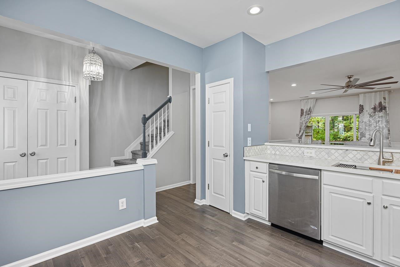 4422 Vienna Crest Drive Raleigh, NC 27613 - Photo 3 of 28 Photo 3