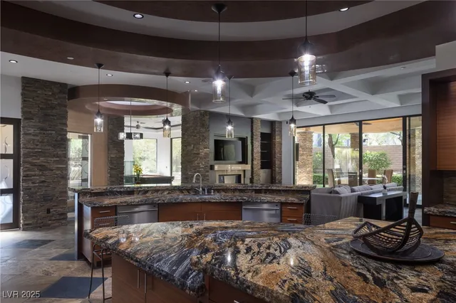 $6,750,000 | 17 Soaring Bird Court, Las Vegas, NV 89135