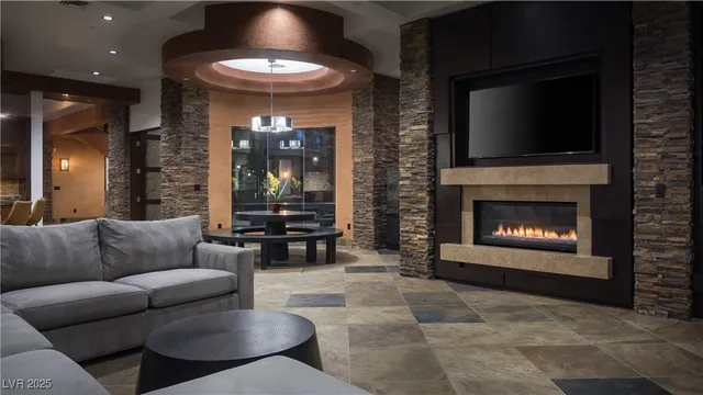 $6,750,000 | 17 Soaring Bird Court, Las Vegas, NV 89135