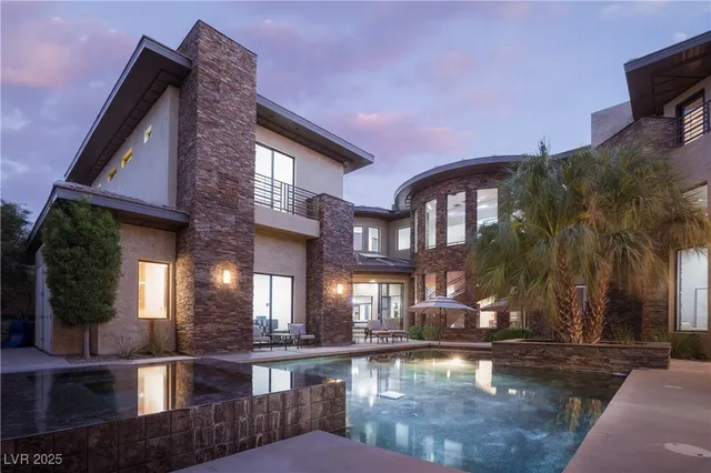 $6,750,000 | 17 Soaring Bird Court, Las Vegas, NV 89135