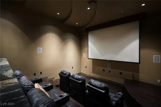 $6,750,000 | 17 Soaring Bird Court, Las Vegas, NV 89135