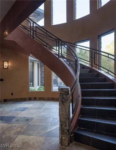 $6,750,000 | 17 Soaring Bird Court, Las Vegas, NV 89135