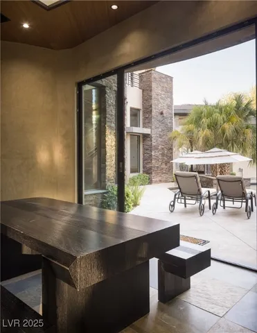 $6,750,000 | 17 Soaring Bird Court, Las Vegas, NV 89135