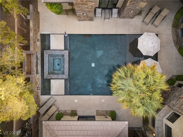 $6,750,000 | 17 Soaring Bird Court, Las Vegas, NV 89135