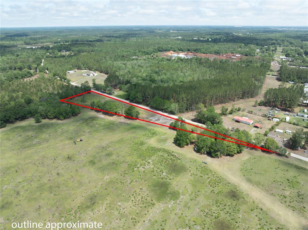 Northwest 185th Street Starke, FL 32091 - Photo 4 of 19 a view of a lake with a houses