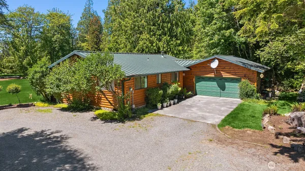 $825,000 | 34430 Enumclaw Black Diamond Road Southeast, Black Diamond, WA 98010