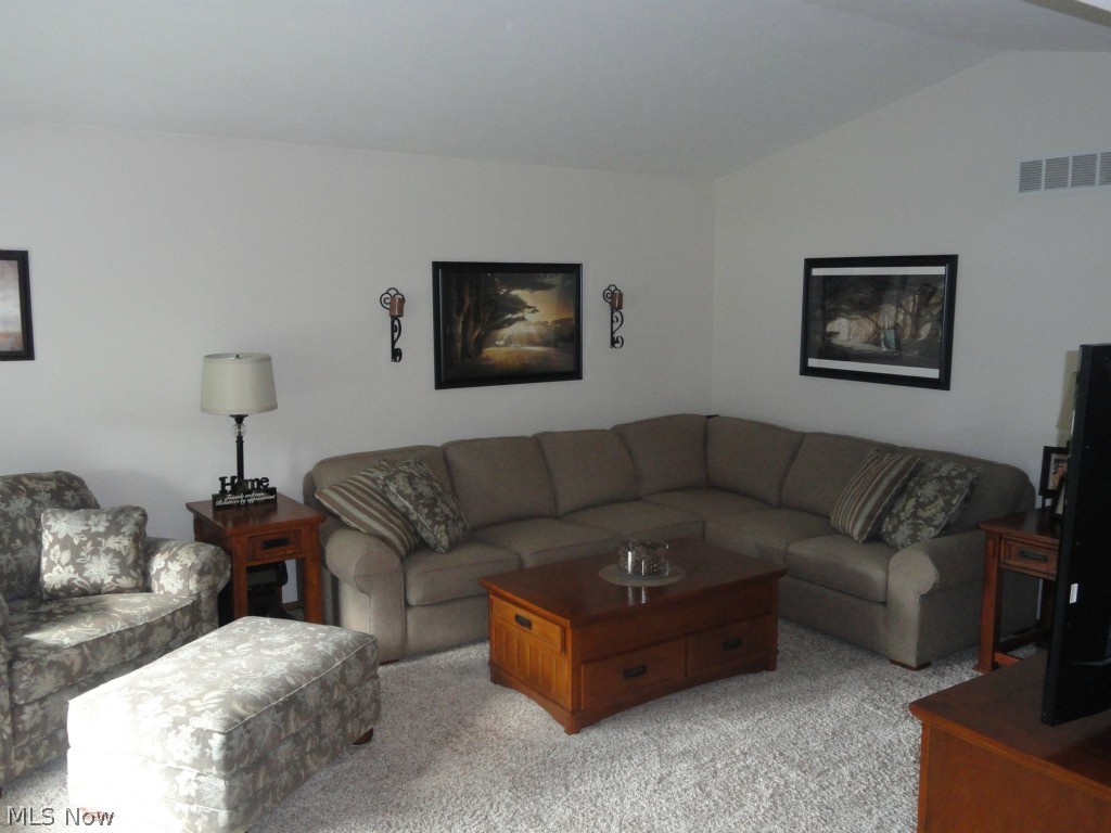 477 Ripley Avenue Akron, OH 44312 - Photo 4 of 19 Gallery Image 4