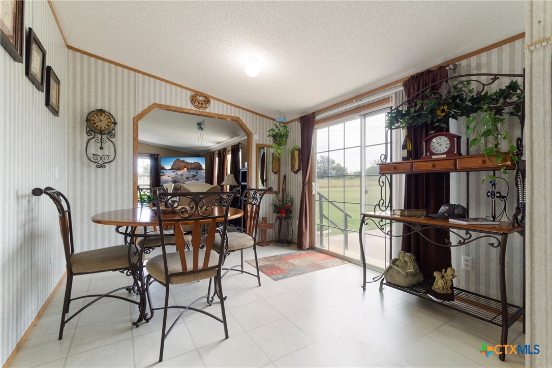 5231 State Highway 95 Temple, TX 76502 - Photo 4 of 24 Breakfast Area