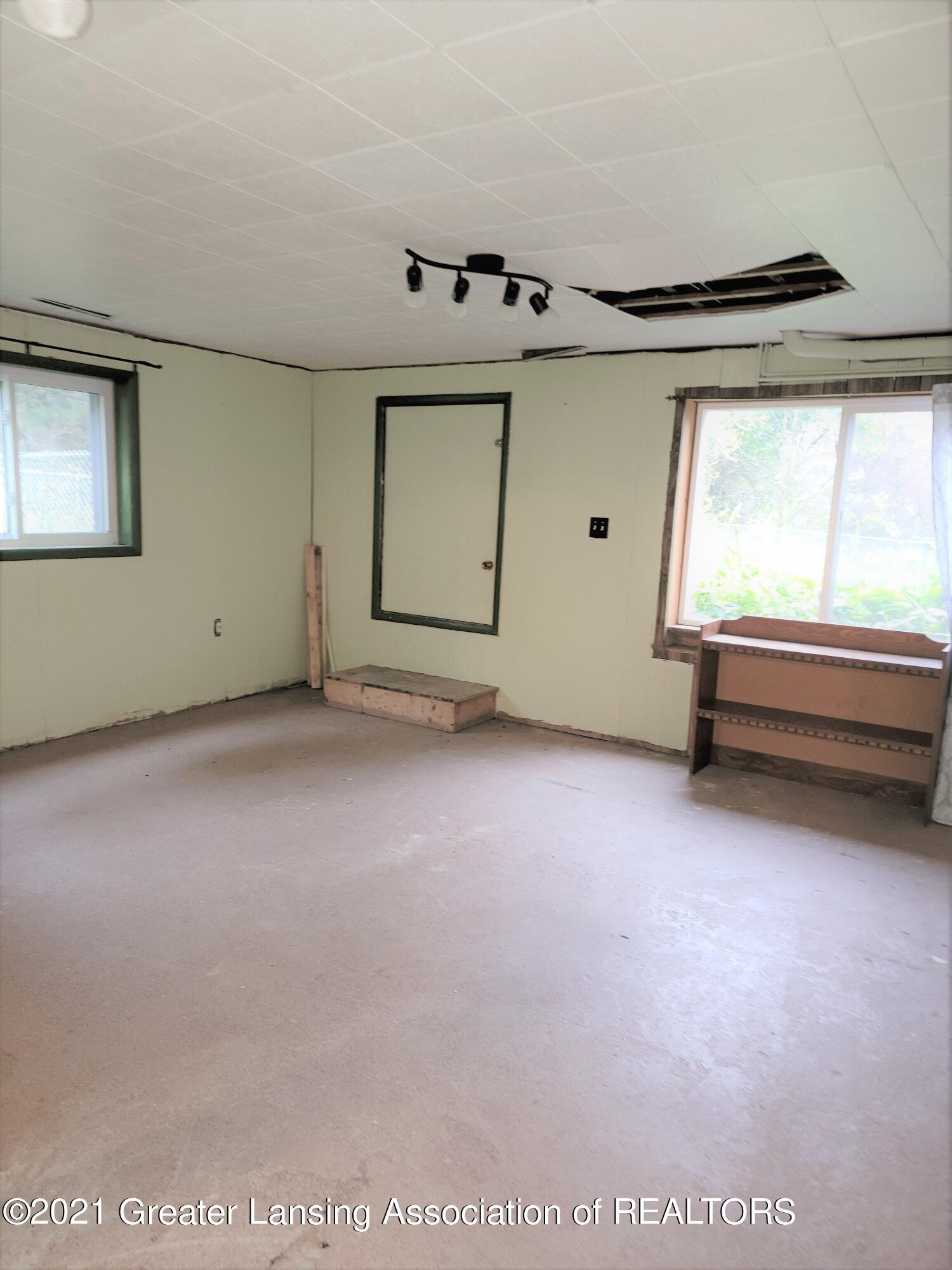 5937 Sleight Road Bath, MI 48808 - Photo 39 of 57 20211029_124608