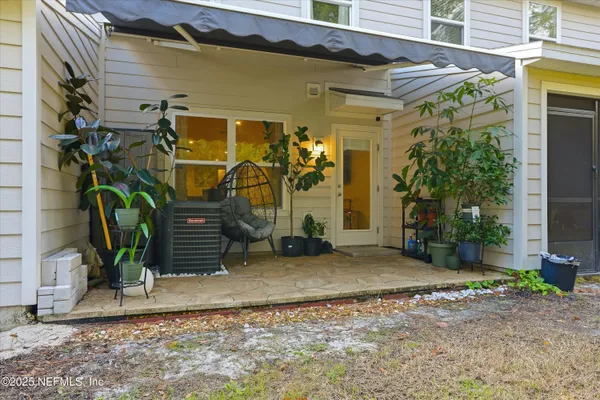 a view of a garage with the street