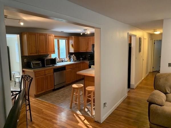 4 Pontiac Road Walpole, MA 02081 - Photo 8 of 19 Gallery Image 8