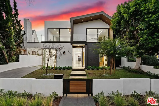 $29,900 | 213 North Palm Drive, Beverly Hills, CA 90210