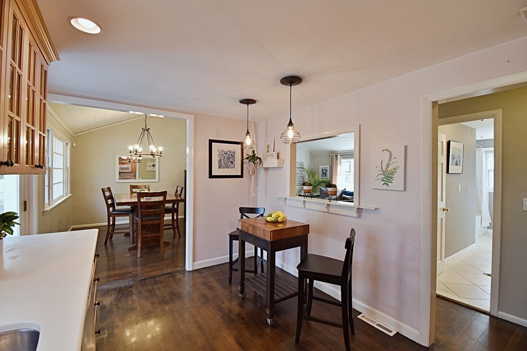 41 Ledgewood Road Framingham, MA 01701 - Photo 11 of 42