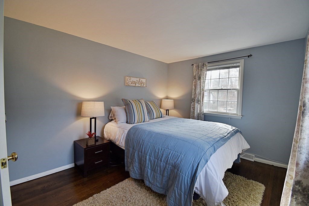 41 Ledgewood Road Framingham, MA 01701 - Photo 18 of 42