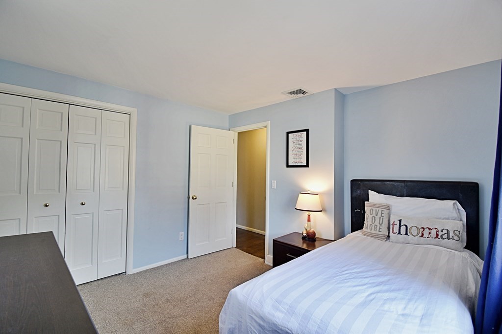 41 Ledgewood Road Framingham, MA 01701 - Photo 21 of 42