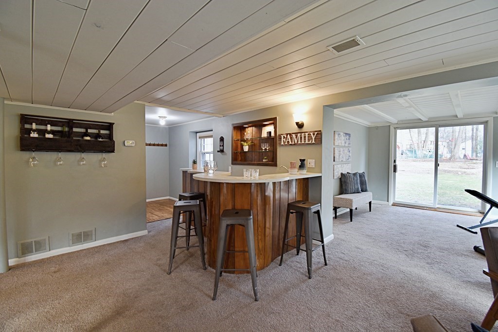 41 Ledgewood Road Framingham, MA 01701 - Photo 32 of 42