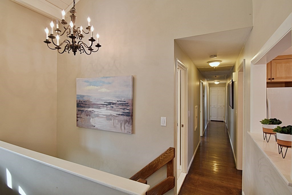 41 Ledgewood Road Framingham, MA 01701 - Photo 4 of 42