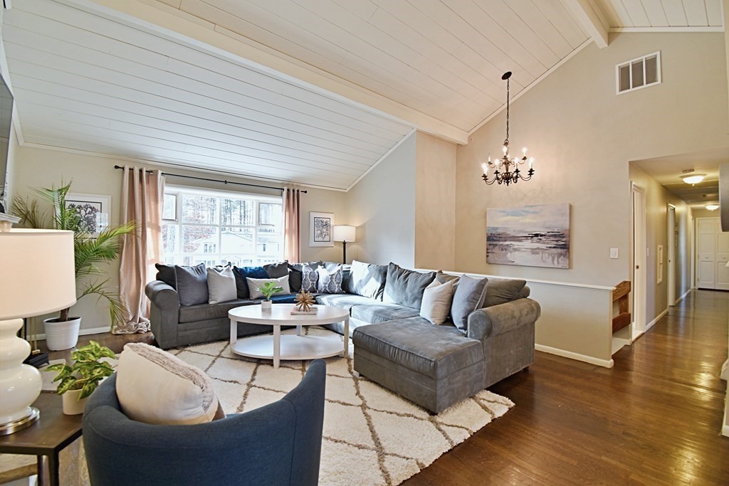 41 Ledgewood Road Framingham, MA 01701 - Photo 5 of 42