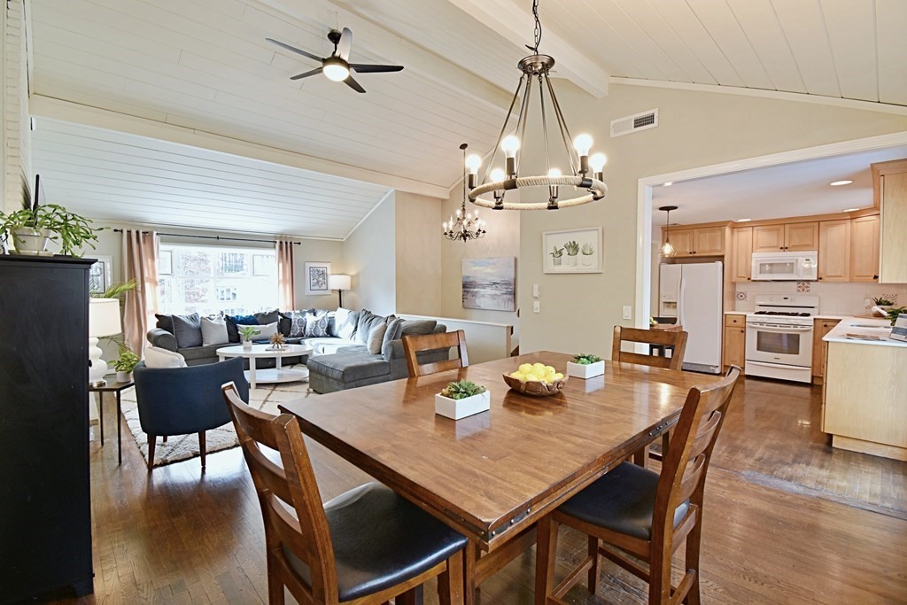 41 Ledgewood Road Framingham, MA 01701 - Photo 9 of 42