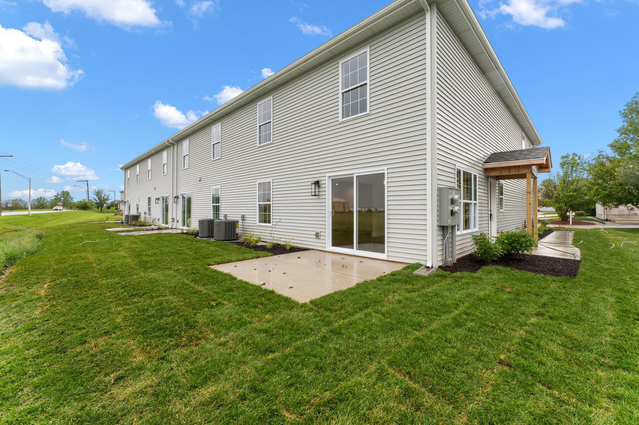 9567 Luebcke Lane East Crown Point, IN 46307 - Photo 28 of 31 2048x1365