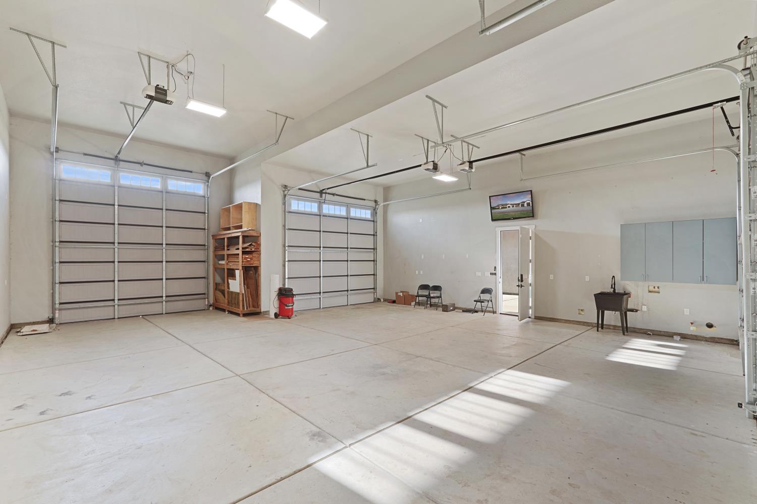 16464 Fox Road Lodi, CA 95240 - Photo 38 of 62 Gallery Image 38