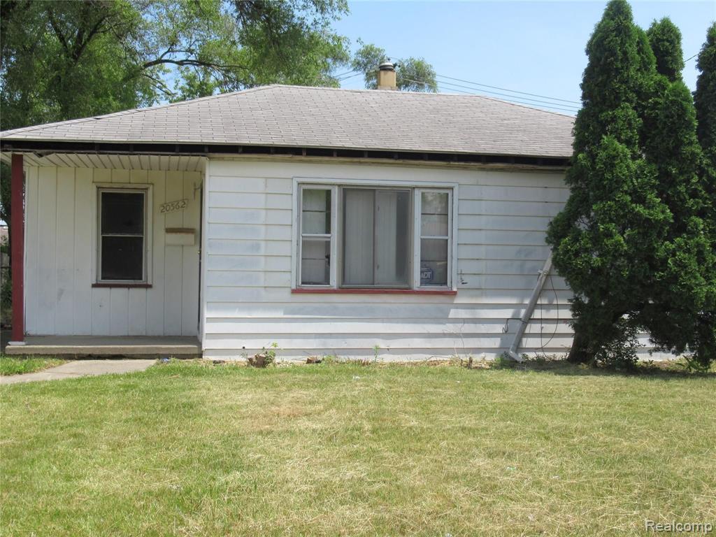 20562 Annchester Road Detroit, MI 48219 - Photo 2 of 9