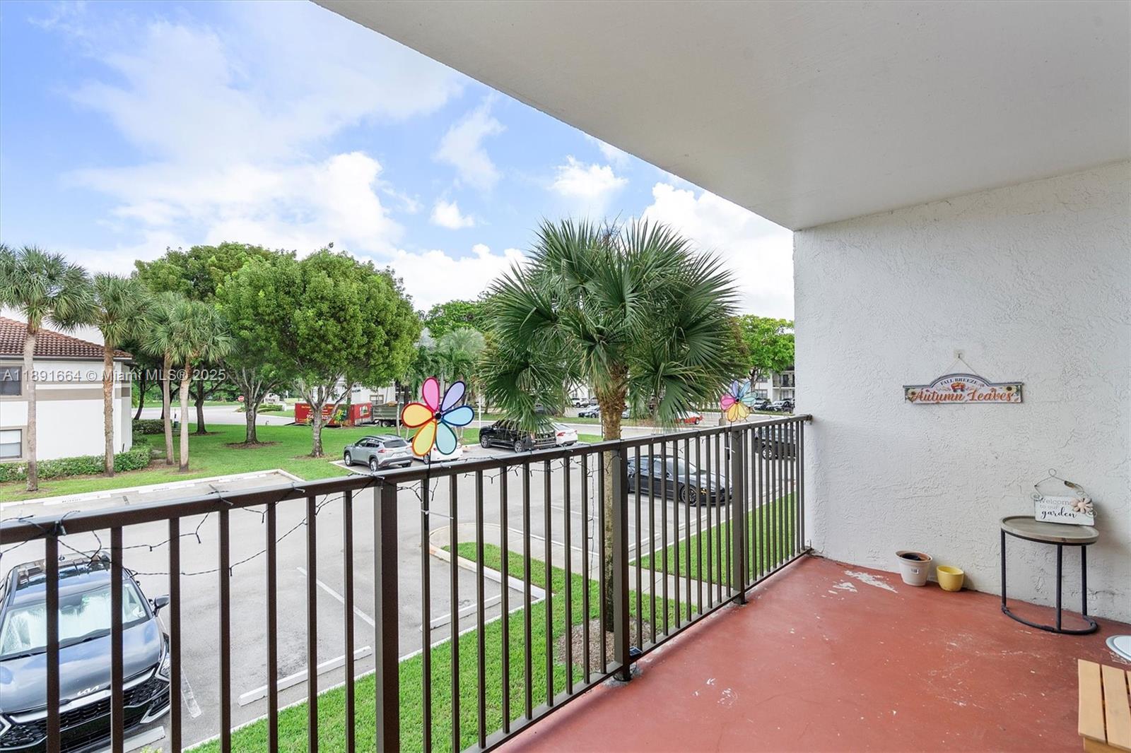 510 South Park Road, Unit 2510 Hollywood, FL 33021 - Photo 13 of 14 a view of a porch