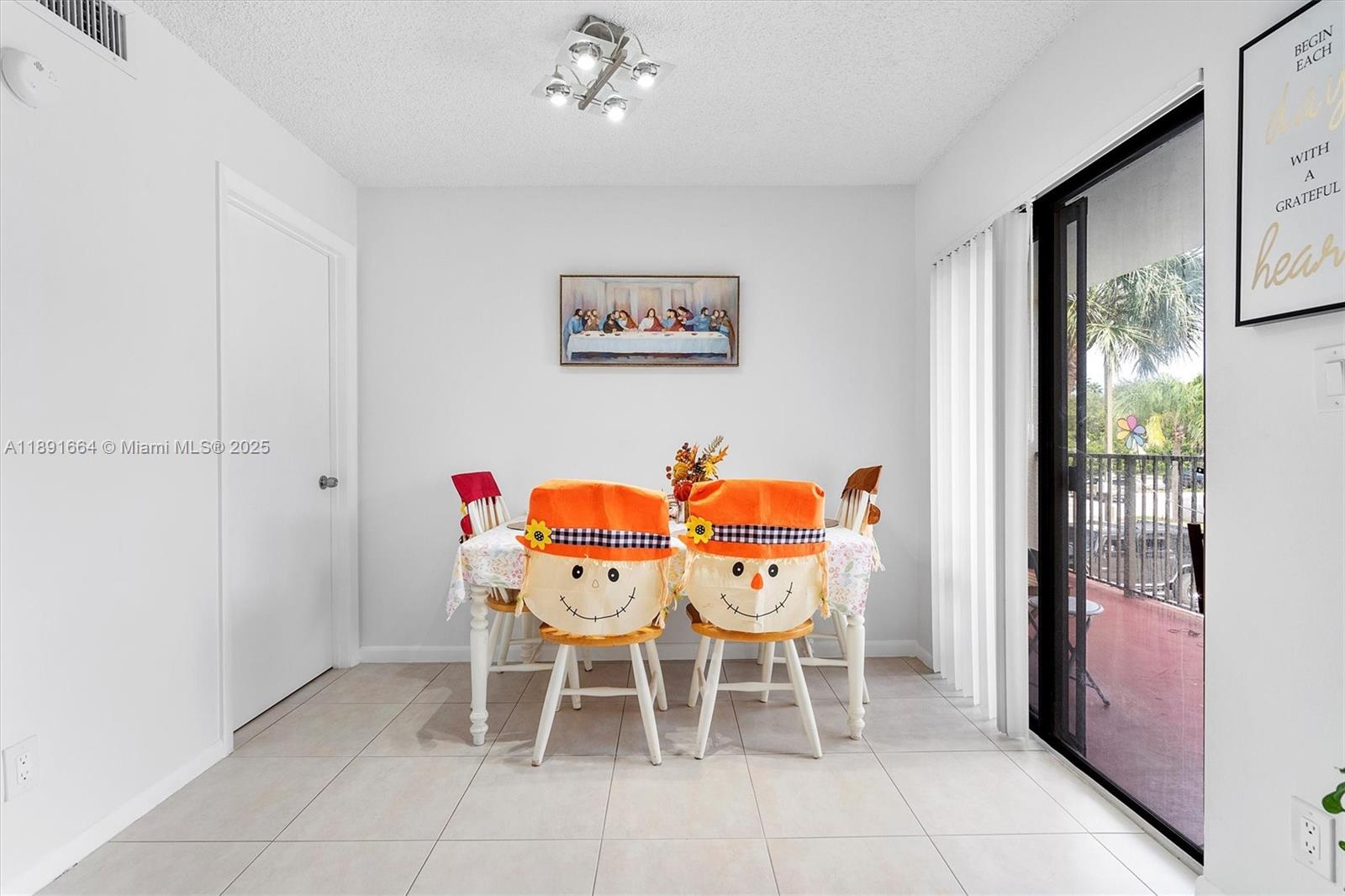 510 South Park Road, Unit 2510 Hollywood, FL 33021 - Photo 5 of 14 a dining room with furniture and window