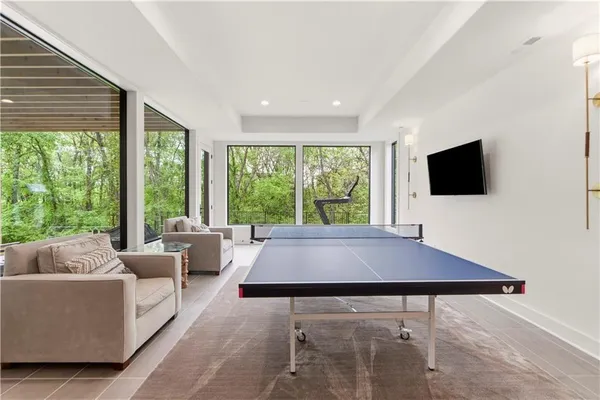 $1,695,000 | 7300 Northwest Pampas Lane, Parkville, MO 64152