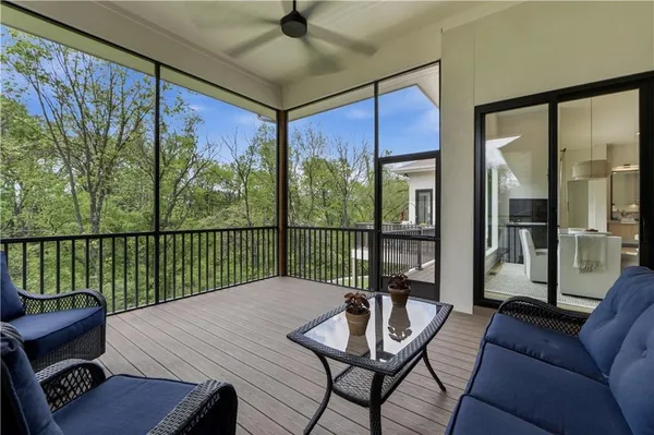 $1,695,000 | 7300 Northwest Pampas Lane, Parkville, MO 64152