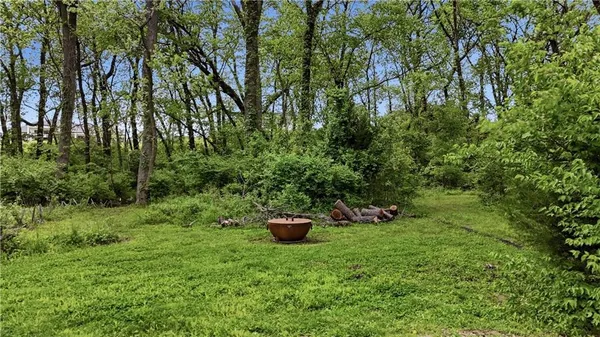 $1,695,000 | 7300 Northwest Pampas Lane, Parkville, MO 64152